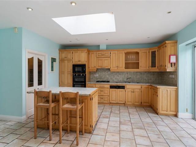 Detached House for sale in Dun Laoghaire, North Tipperary