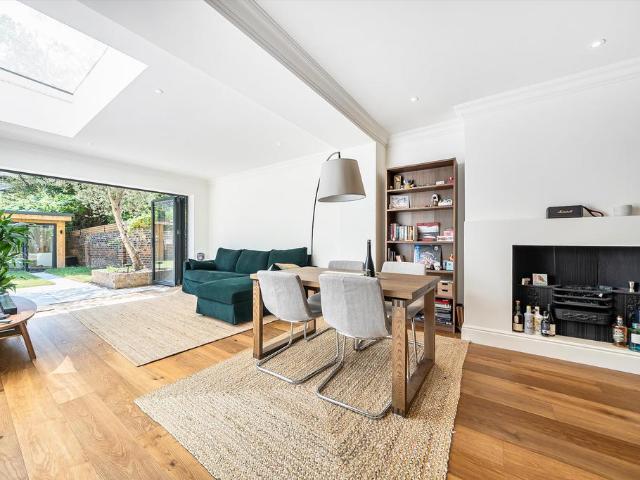 House for rent in St. John's Wood, Greater London
