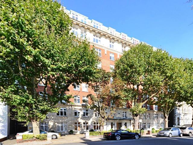 Studio for rent in St. John's Wood, Greater London