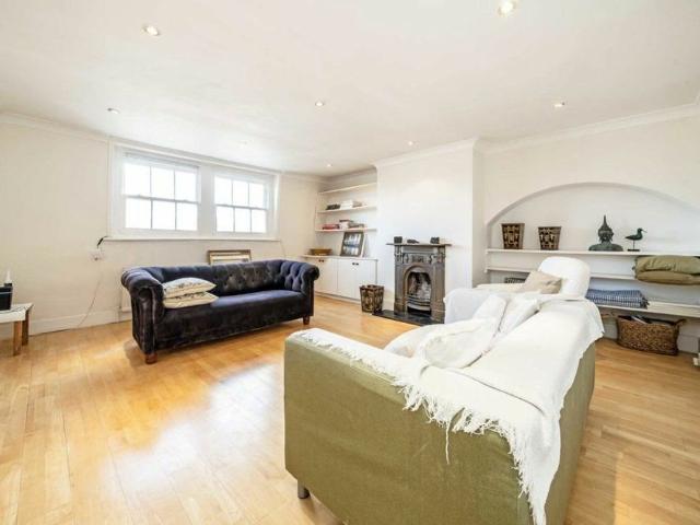 Apartment for rent in St. John's Wood, Isle Of Man