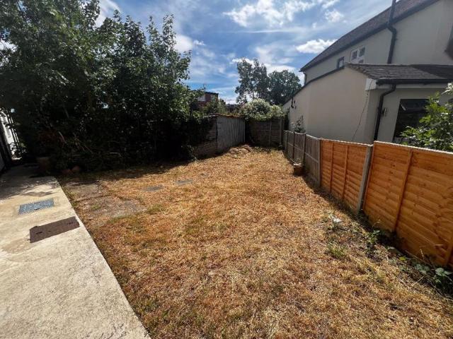 Apartment for rent in West Finchley, Greater London