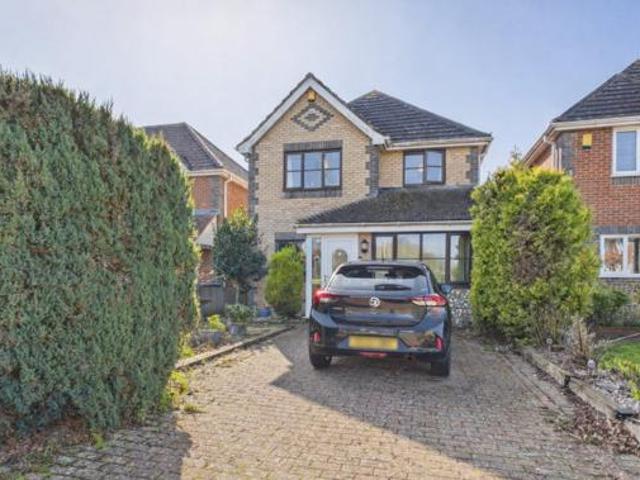 House for sale in Polegate, Cross In Hand