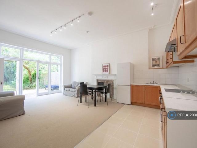Apartment for rent in South Hampstead, Greater London