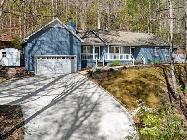 House for sale in Pisgah Forest