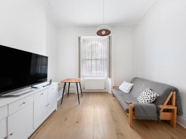 Apartment for rent in St. John's Wood, Greater London