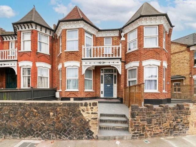 House for rent in Dollis Hill, Greater London