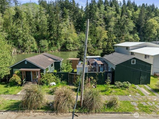 House for sale in Aberdeen, Washington