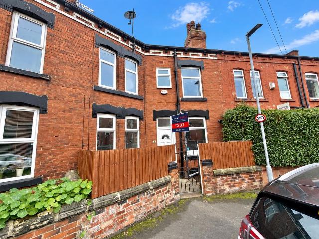 House for rent in Moor End, Leeds