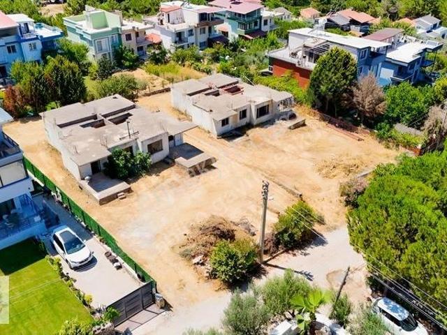 Güzelbahçe, İzmir içerisinde satılık Villa