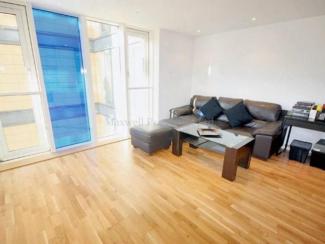 Studio for rent in Isle Of Dogs, Greater London