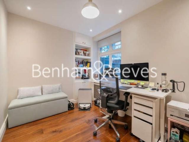 Apartment for rent in Kensington, Greater London