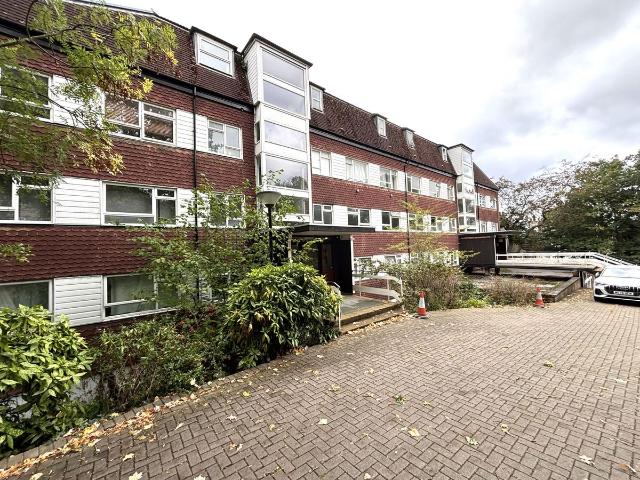 House for rent in Bromley Park, Greater London