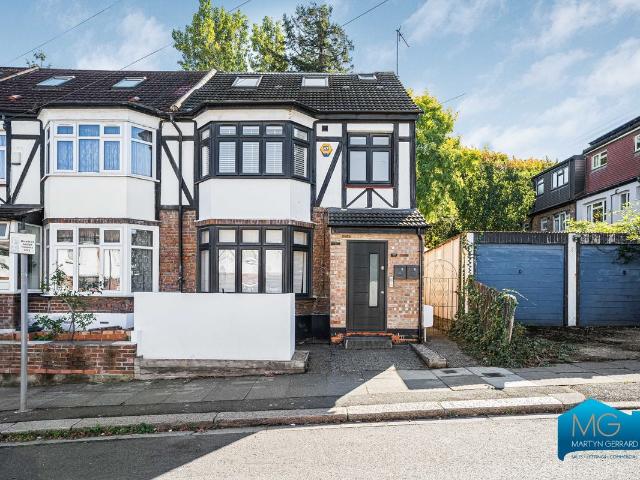 House for rent in London Borough of Barnet, Greater London