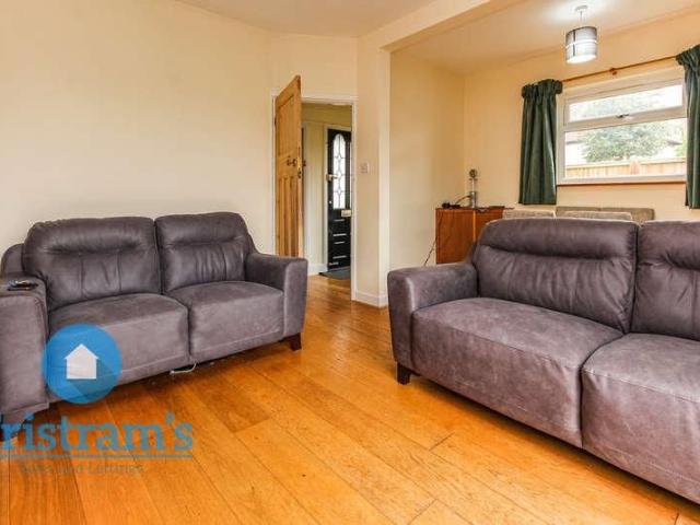 House for rent in Abbey Park, Barton In Fabis