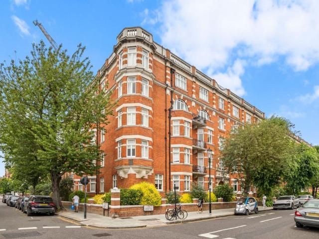 Apartment for rent in Kensington, Greater London
