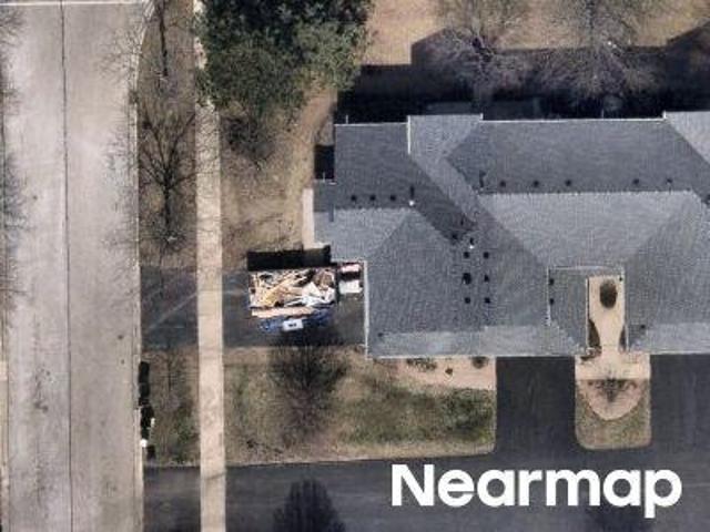 House for sale in North Aurora, Illinois