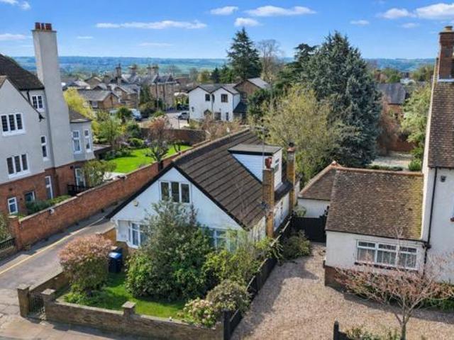 House for sale in Northampton, Northamptonshire