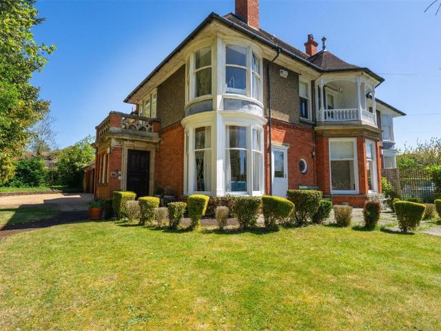 House for rent in Headlands, Northampton