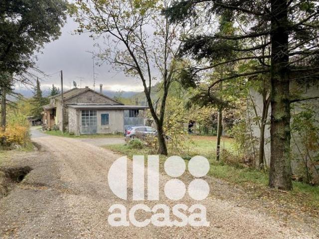 Villa Indipendente in vendita a Unione dei comuni Valle del Savio, Mercato Saraceno