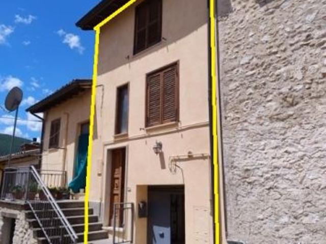 Appartamento in vendita a Norcia, Umbria