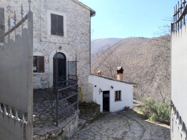 Appartamento in vendita a Preci, Umbria