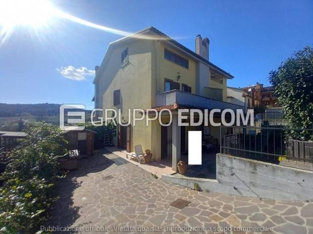 Monolocale in vendita a Amelia, Umbria