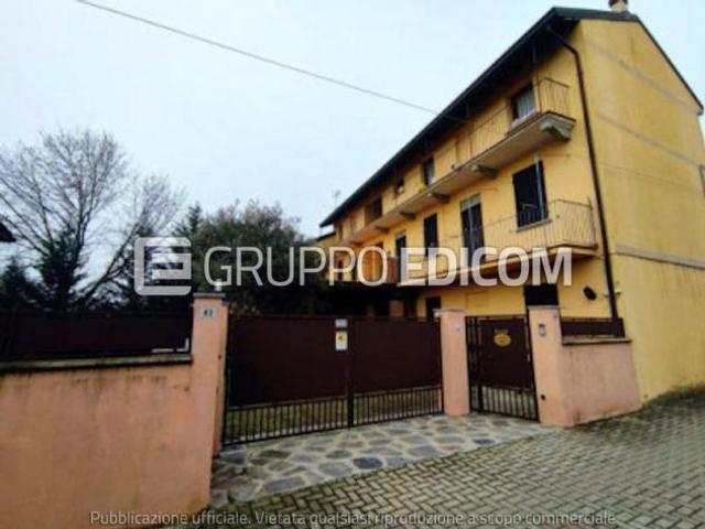 Appartamento in vendita a Cerano, Novara