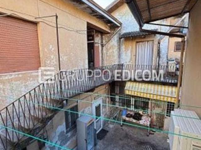 Monolocale in vendita a Villa Cortese, Lombardia
