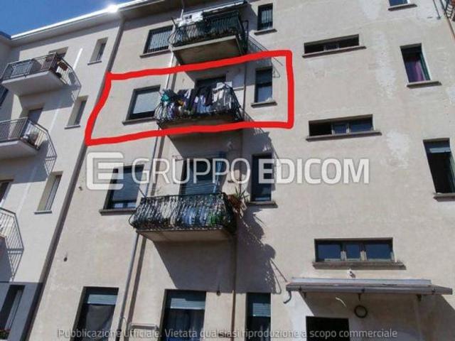 Monolocale in vendita a Gallarate, Lombardia