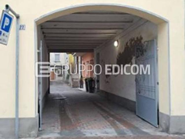 Monolocale in vendita a Pieve Porto Morone, Lombardia