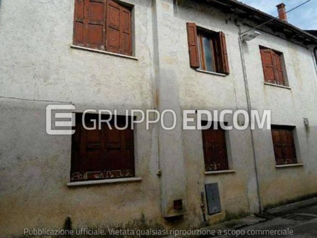 Appartamento in vendita a Maniago, Friuli-Venezia Giulia