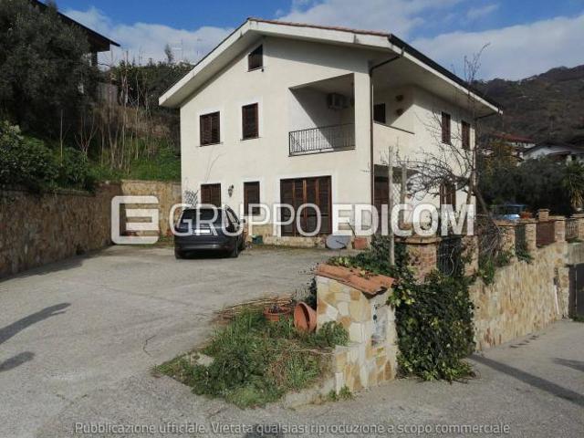 Villa Indipendente in vendita a Calabria, Cosenza