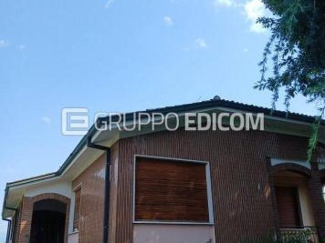 Villa Indipendente in vendita a Fara Gera D'adda, Lombardia