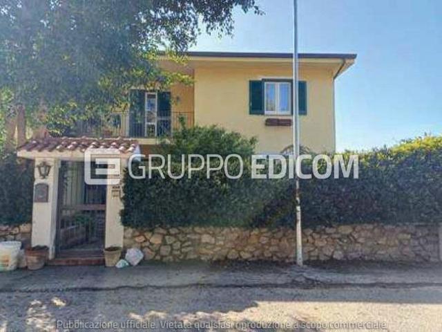 Villa Indipendente in vendita a Falerna, Catanzaro