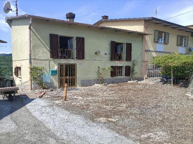 Villa Indipendente in vendita a Unione dell'Appennino Bolognese, Gaggio Montano