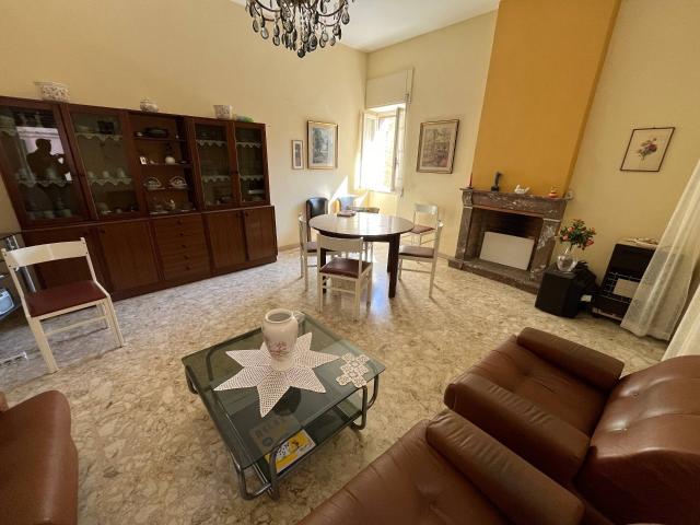 Villa Indipendente in vendita a Pollutri, Abruzzo