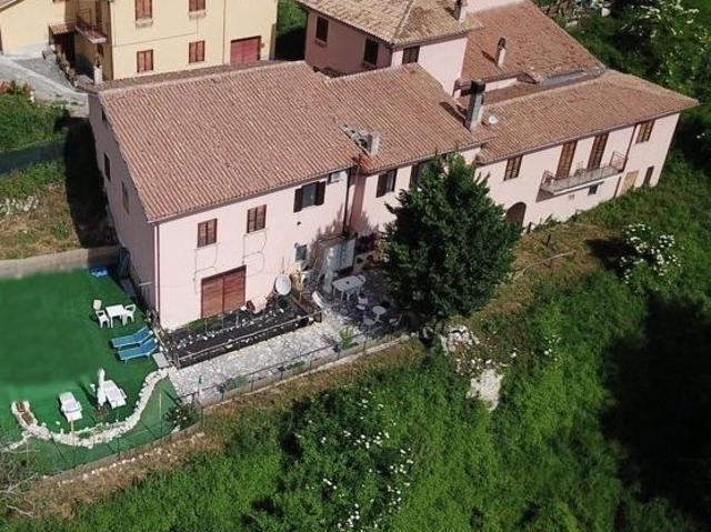 Appartamento in vendita a Norcia, Umbria