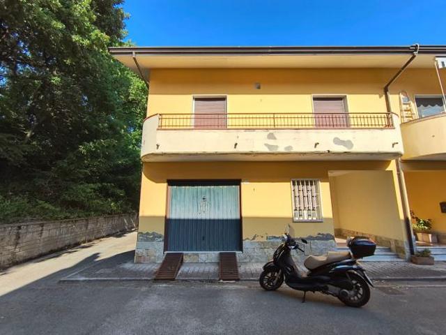 Villa Indipendente in vendita a Manocalzati, Campania