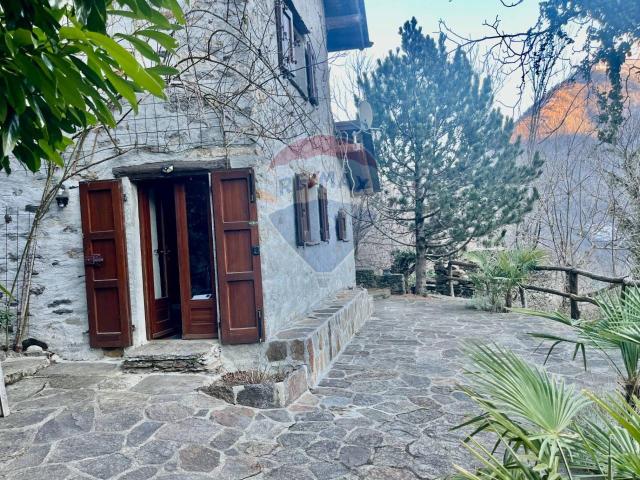 Rustico in vendita a Valle Cannobina, Piemonte