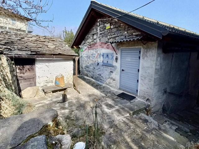 Rustico in vendita a Valle Cannobina, Piemonte