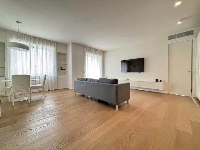 Villa Indipendente in affitto a Milano