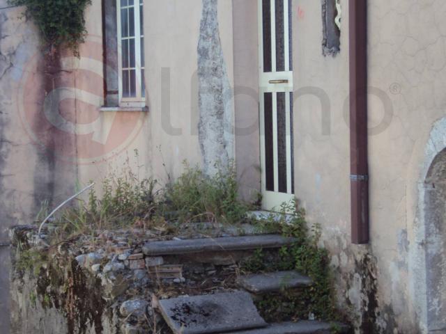 Rustico in vendita a Sant'ambrogio Sul, Lazio
