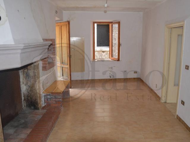 Rustico in vendita a Celano, Abruzzo