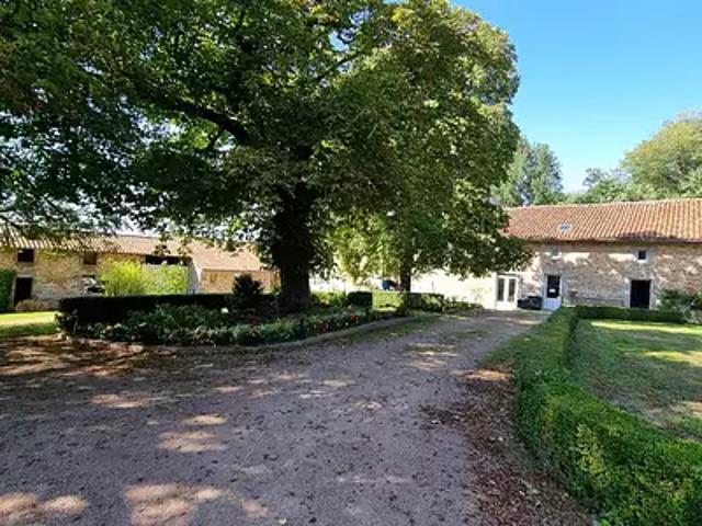 Maison vente à Nontron, Abjat-sur-bandiat