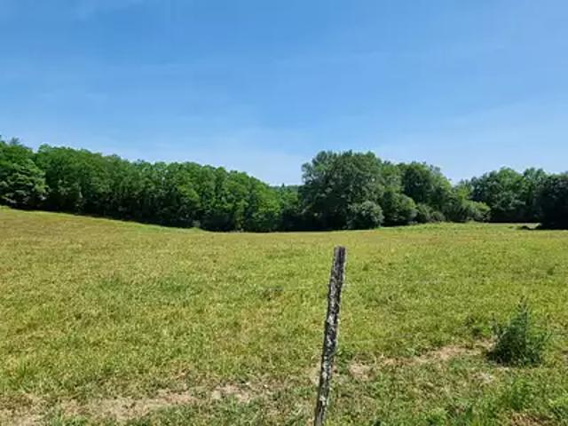 Terrain vente à Les Cautas, Abjat-sur-Bandiat