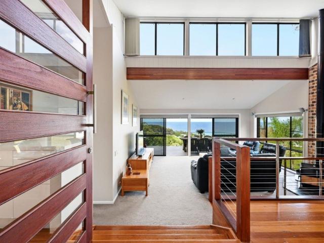 House for sale in Korora Basin, Korora