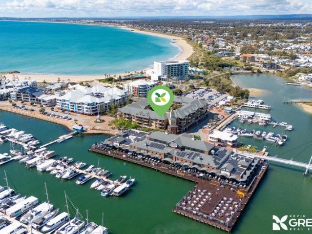 Apartment for sale in Parklands, Western Australia