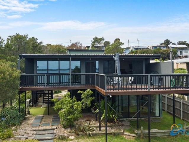 House for sale in Loch Sport, Victoria