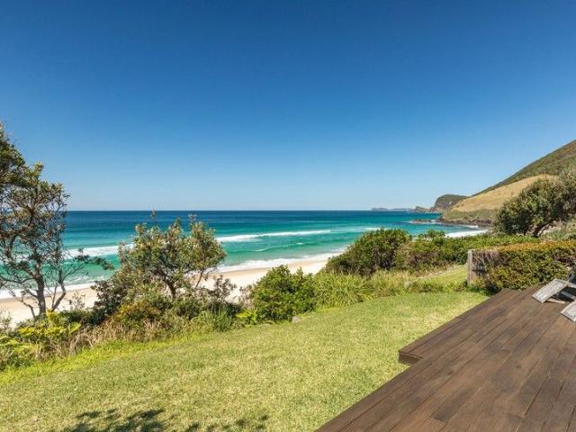 House for sale in Blueys Beach, New South Wales
