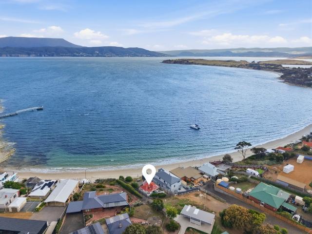 House for sale in Opossum Bay, Tasmania